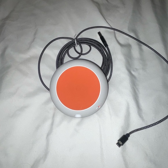 Google Home Mini - Picture 3 of 3